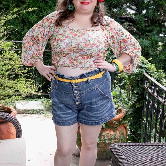 *3 for $20* Shirred Cropped floral ditsy blouse, smocked back, Almost Famous XL - Picture 1 of 10
